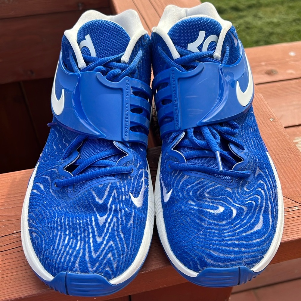 Nike KD Men's Basketball Shoes size 8.5